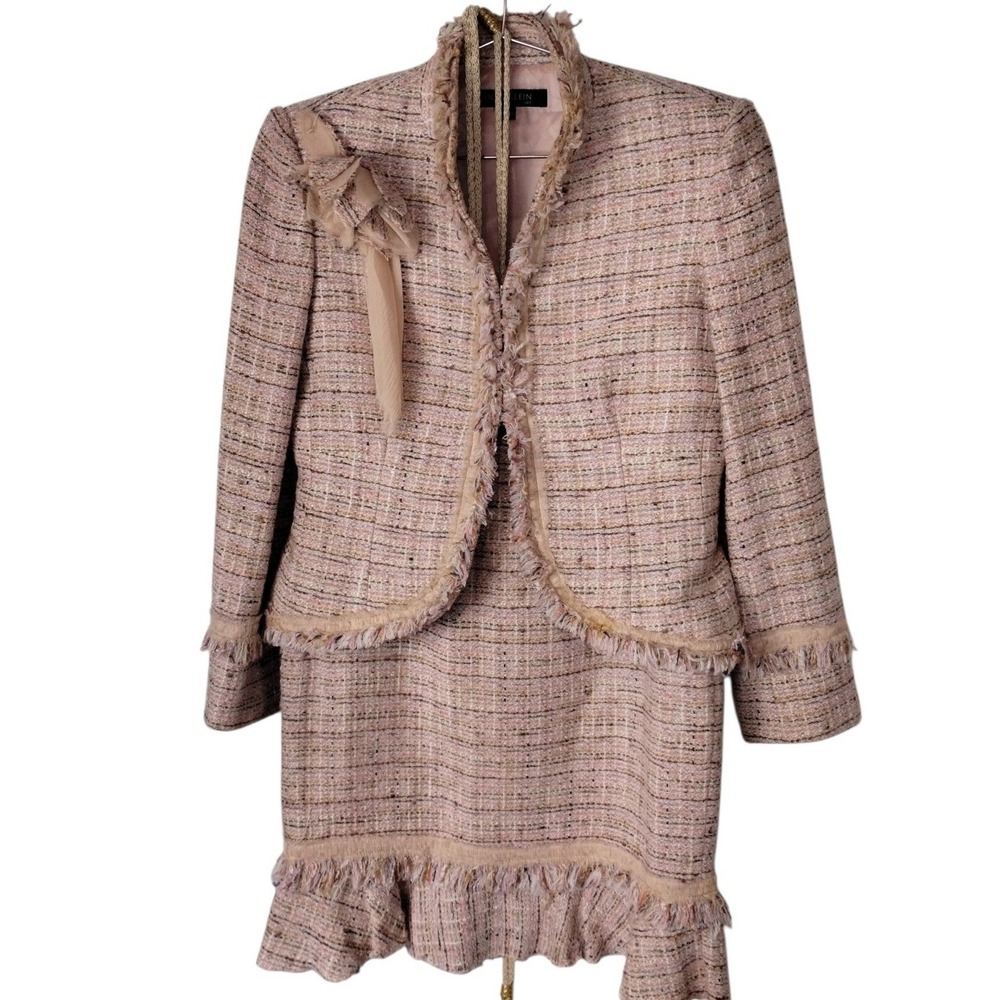 Anne Klein Vintage Suit Womens 8P Pink Tweed Skirt Set Frayed Trim Floral Accent